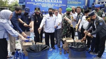 海关向加里曼丹中部非法货物披露援助探险公司表示感谢