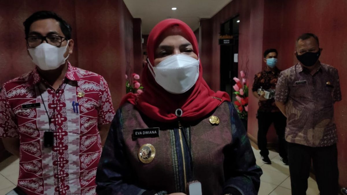 Siap Terapkan PPKM Darurat Hingga ke Kelurahan, Walkot Lampung  Eva Dwiana Tunggu Instruksi Mendagri Tito