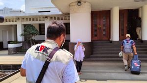 KPK Geledah Balai Kota Bandung