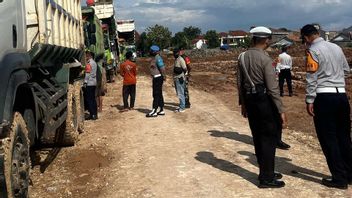 Warga Joglo Keluhkan Pengurukan Tanah di Jalan Menara KAV DKI Meruya Jakbar