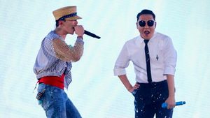 Momen Dua Legenda K-Pop, PSY dan G-Dragon Jalin Kolaborasi di Panggung