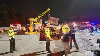 Kemenhub Ungkap Kronologi Kecelakaan Maut Truk Galon yang Tewaskan 8 Orang di Gerbang Tol Ciawi