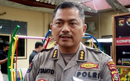 Datang ke Lombok Timur, Polisi Temui Keluarga Penendang Sesajen di Gunung Semeru