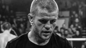 Petarung MMA Alexander Pisarev Meninggal Usai Makan Semangka Beracun Bersama Istrinya