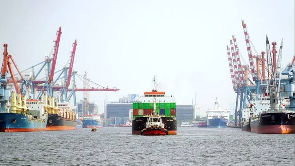 RI Gets 32 Percent Tariff, Economist Highlights Airlangga-Sri Mulyani Negotiations Failure With Trump