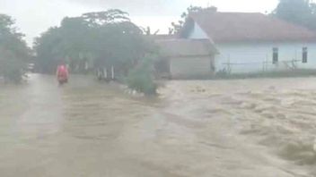 Hundreds of Houses Are Flooded In Majalengka