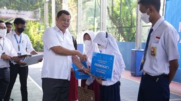 PTPP Held Food Distribution And Scholarship Delivery