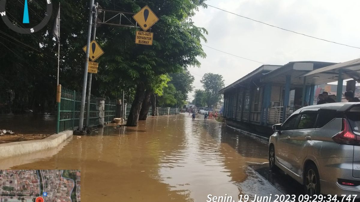 Simpang Hek Kerap Banjir, Tanggul di Kali Baru Bakal Dibuat Lebih Tinggi, Warga Siap-siap Direlokasi