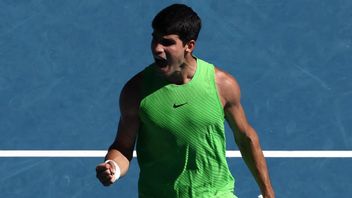 كارلوس ألكاراز يحصل أخيرا على أول فوز له في بطولة أستراليا المفتوحة