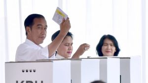 Jokowi Titip Pesan Kepala Desa Jaga Pemilu 2024 Damai