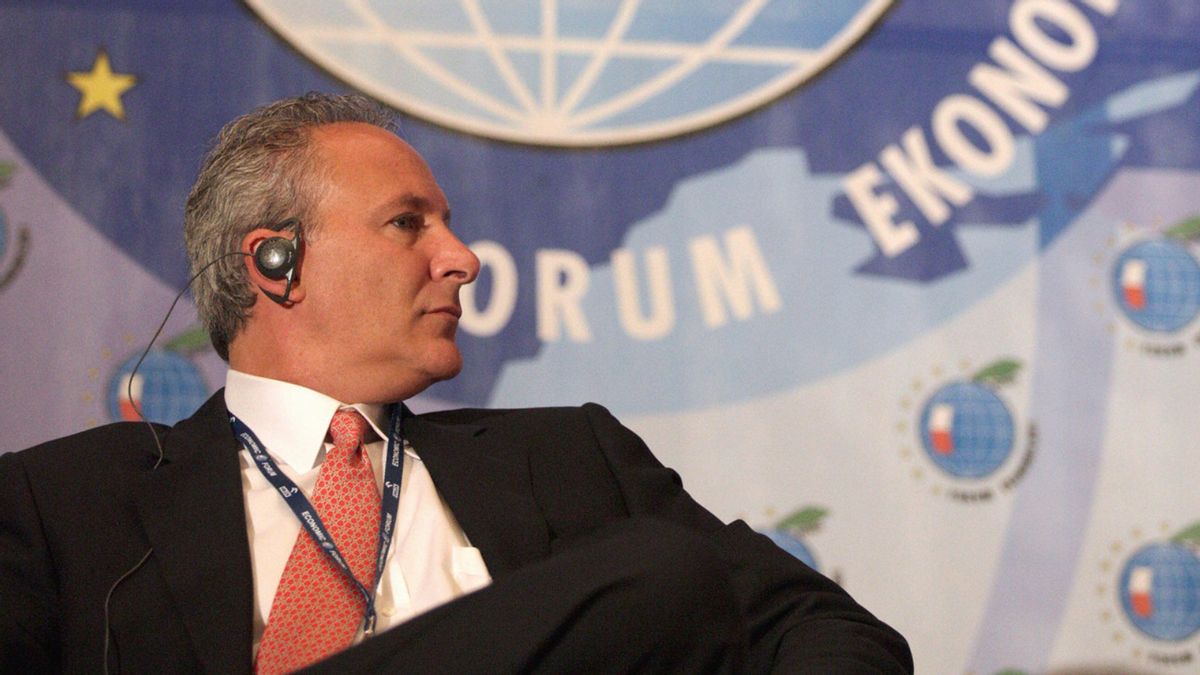 Peter Schiff: 'Later To Buy Bitcoin In 2024'