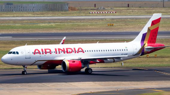 Satu Penumpang Pesawat Air India Selamat, Duduk di Kursi 11 A Samping Pintu Darurat