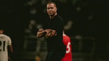 n’a pas réussi à amener l’équipe nationale indonésienne Lolos à la Coupe du monde 2026, Kluivert Balik Kampung aux Pays-Bas