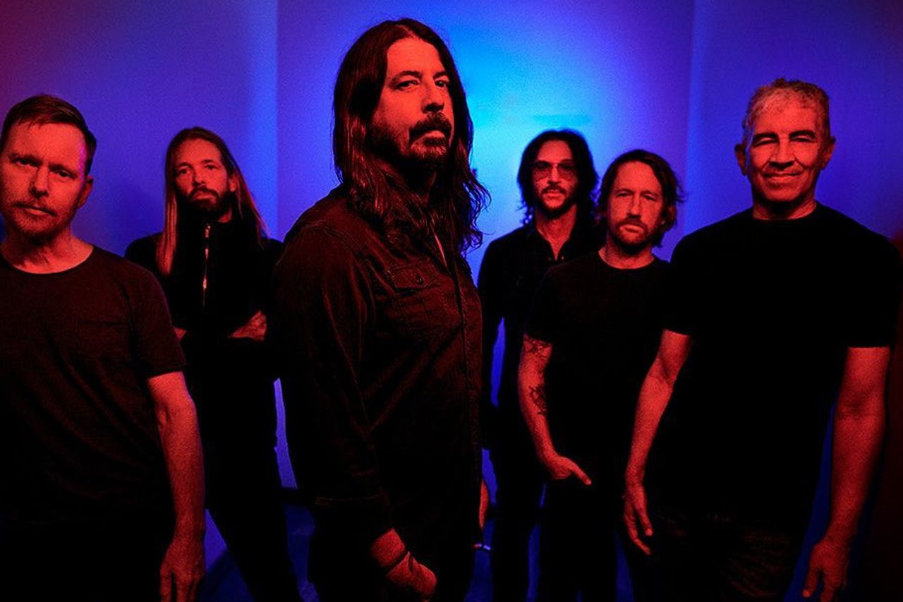 One Of Their Crew Members Exposed To Covid 19 Foo Fighters Cancel Large Scale Concert In Los Angeles