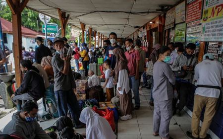 Ratusan Sopir Jalani Tes Urine di Terminal Kalideres