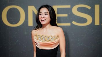 الزوجان الجديدان ليسان أولوية ، تركز آشا سبترياسا على أن تصبح منتجا وتستمتع بالعزلة