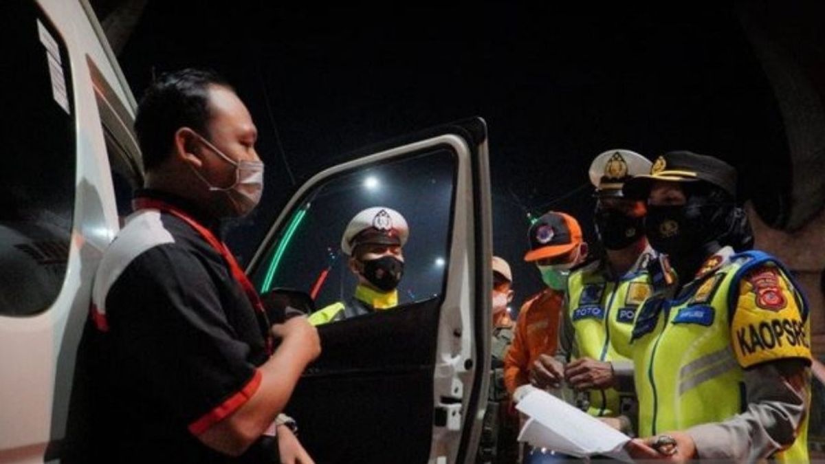 Masih Banyak Masyarakat Mengakali Petugas di Malam Hari, 386 Kendaraan Diputar Balik
