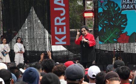 Megawati Sindir Pembagian Bansos Beras Masif Jelang Pencoblosan: Uangnya dari Mana?