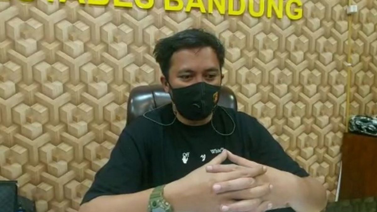 La Police Sécurise 8 Personnes Soupçonnées D’enseigner L’hérédie à Bandung
