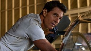 Tom Cruise dan Ana de Armas Putus Setelah 9 Bulan Bersama