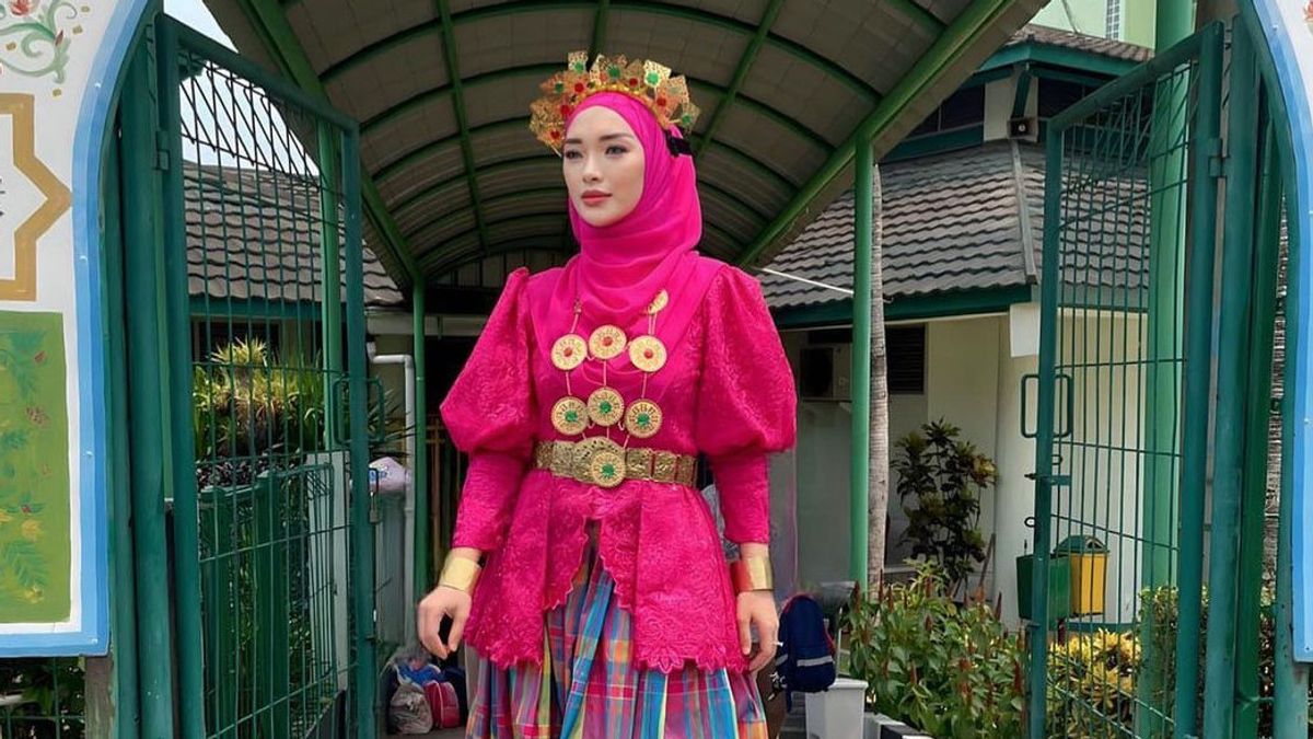Decide To Hijrah, Zaskia Gotik Is Not Afraid To Lose Her Job To Reveal Her Husband's Support