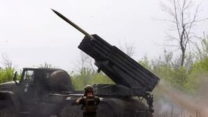 ウクライナがベラルーシ国境で軍隊を強化したと報告、クレムリン:懸念
