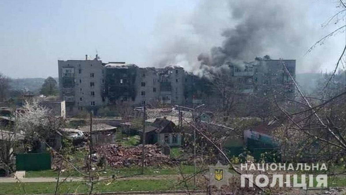 Ukrainian School In Lugansk Hit By Russian Bombing, Local Governor Fears 60 Dead