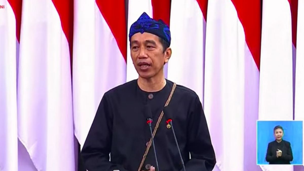 3 Excuses Déclaration Des écrivains Du Président Jokowi Aptes à Apporter Du Miel à L’intersection Avec Des Vêtements Baduy