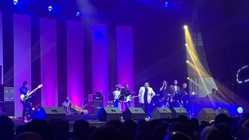 Tompi Bawa Dua Anak Manggung di Java Jazz Festival 2025