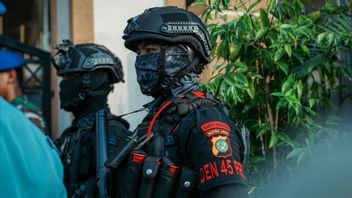 Police Investigate Bomb Terror Email 10 Schools in Depok