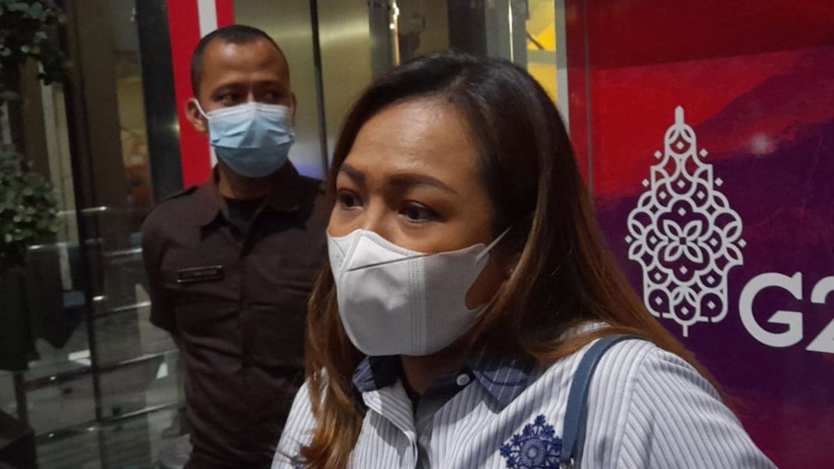 Member Of The Indonesian House Of Representatives, Lasmi Indaryani, Admitted That Her Account Was Blocked By The KPK As A Result Of A Case That Caught His Father