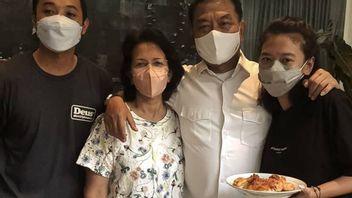 Ulang Tahun ke 64, Moeldoko Ceritakan Momen Bahagia Dapat Kejutan dari Keluarga