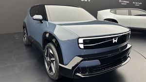 Wujud Honda 0 α Prototype Tampil Perdana di Japan Mobility Show 2025, Siap Masuk Pasar 2027