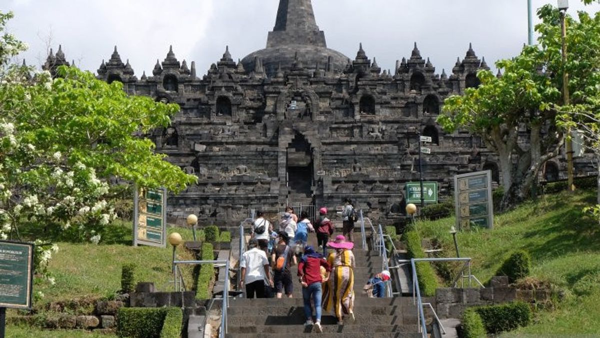 PT TWC Batasi Jumlah Wisatawan yang Boleh Naik Candi Borobudur, Sehari Cuma 1.200 Orang