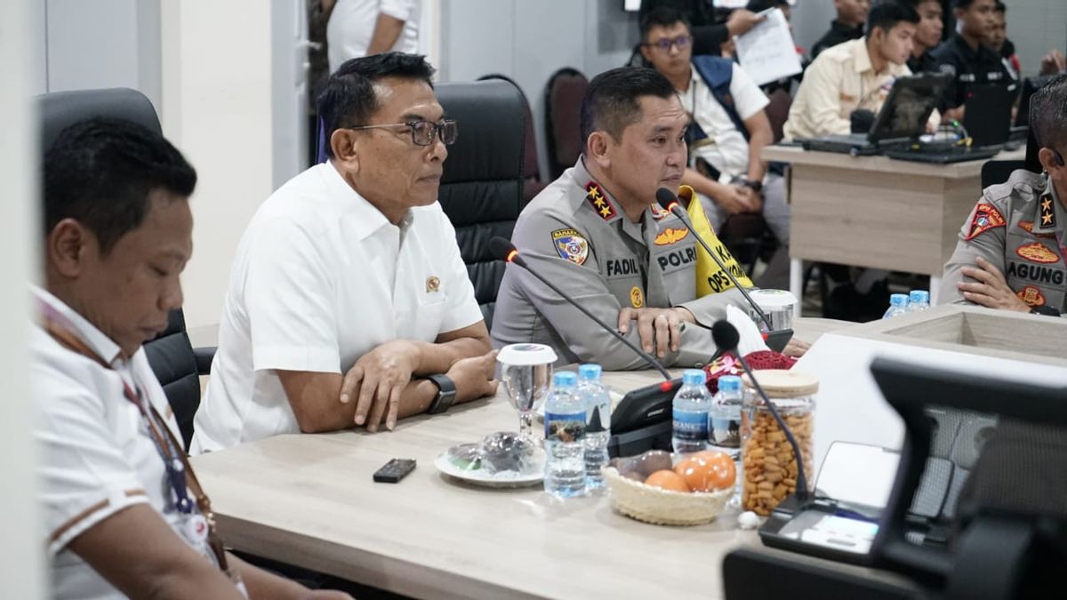 Visiting The National Police Control Center, Moeldoko Ensures Security Readiness Of The 42nd ASEAN Summit