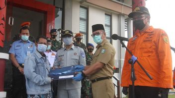 Sobs Welcoming The Arrival Of The Body Of The Mother Of The Child, A Victim Of The Sriwijaya Air Accident