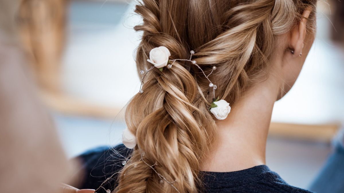 8 Jenis Kepang Rambut untuk Tampil Cantik di Acara Formal maupun Santai