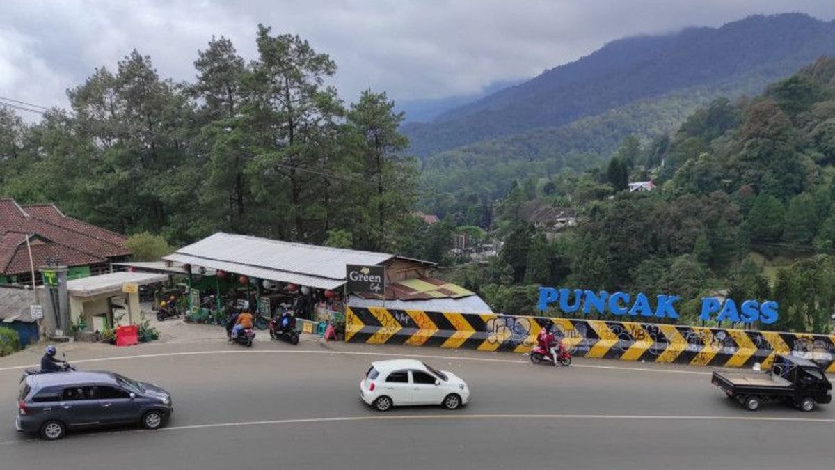 Anticipating Total Traffic Jams From Puncak-Cipanas, The Police Enforce Odd-even Long Weekends This Week