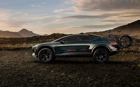 Audi Tiba-tiba Uji Coba Mobil EV Offroad, Q6 Versi Dakar?