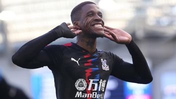 Wilfried Zaha Offers Free Accommodation For UK Healthcare Staff Handling COVID-19