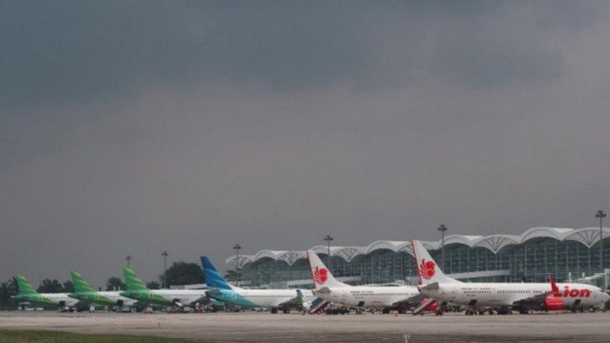 Renforcer La Surveillance De L’antigène D’essai Rapide, Menko PMK Vérifier Kualanamu Aéroport