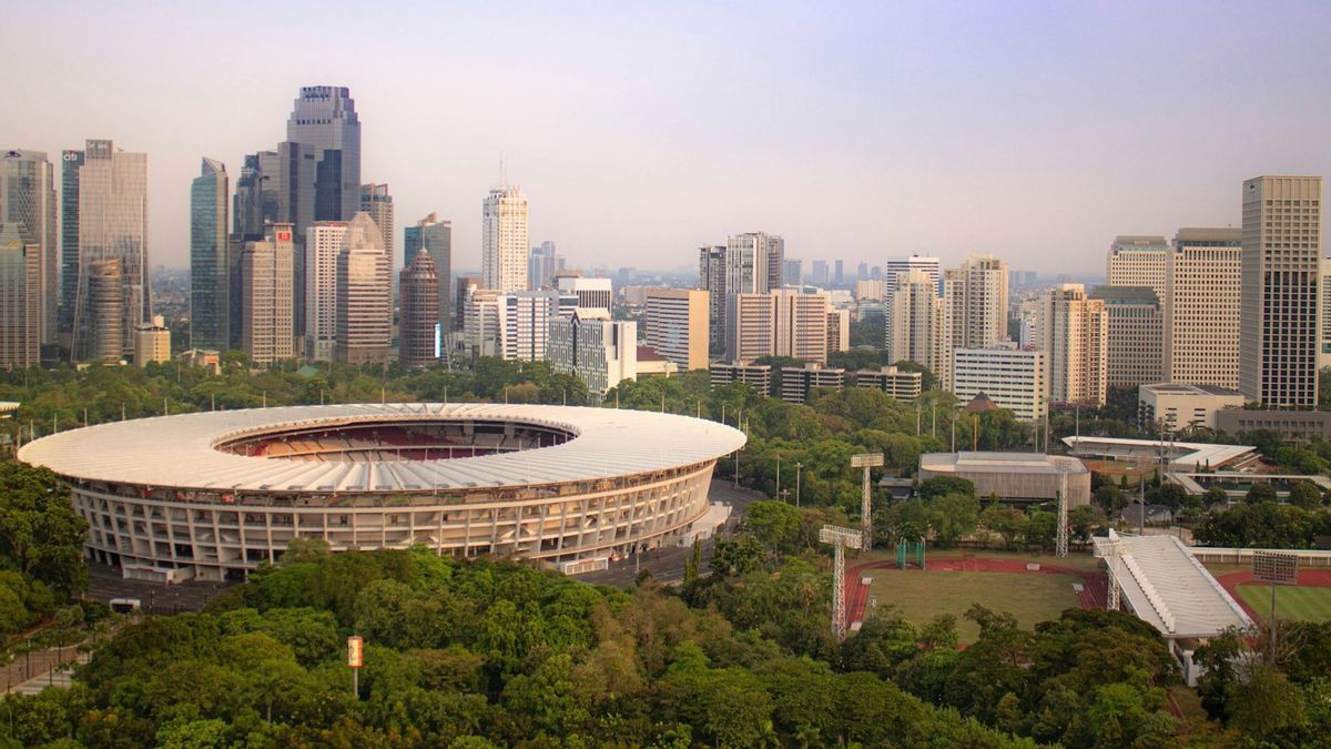 Hundreds Of Central Jakarta LH Sub-dept. Officers Were Deployed To GBK Stadium Today