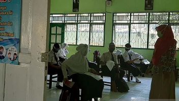 バニュマの多くの学校が対面学習試験を開始