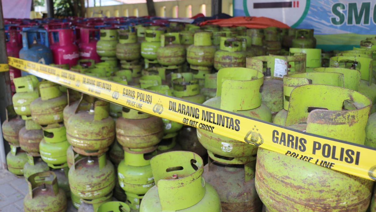 انتزاع 3 كجم من عصابة استغلال اسطوانات الغاز في تانجيرانج ، وأصبح 5 أشخاص مشتبها بهم