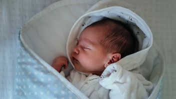 7 Tips For Establishing Regulated Sleep Patterns For Babies At Night