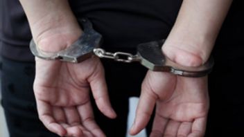 Kadinkes Karanganyar Jadi Tersangka Korupsi Pengadaan Alkes Rp13 Miliar