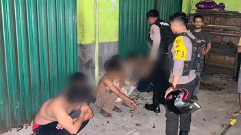 Polisi Tangkap 6 Remaja Bersajam saat Konvoi Motor Hendak Tawuran