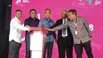 Minister Of Industry Agus Gumiwang Targets 5 Billion US Dollars In Furniture Exports In 2024