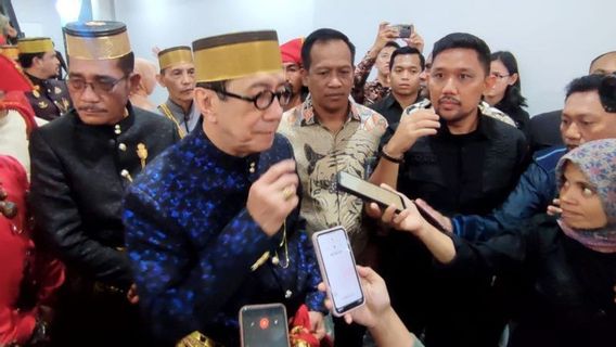 法律和人权部长向国家警察询问了Tuntaska Vina Cirebon案