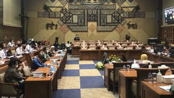 Kesal! Legislator Sebut Menkes dan Kepala BPOM 'Sekongkol' Tak Hadiri Rapat di DPR